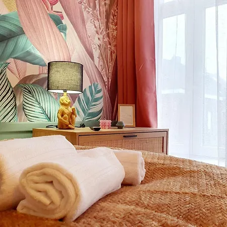 Creamy Cosy Avec Mezzanine - Gare & Metro Appartement *
